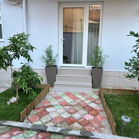 Florent'S Superb Studio, Free Parking & Garden!! Tirana Exteriér fotografie